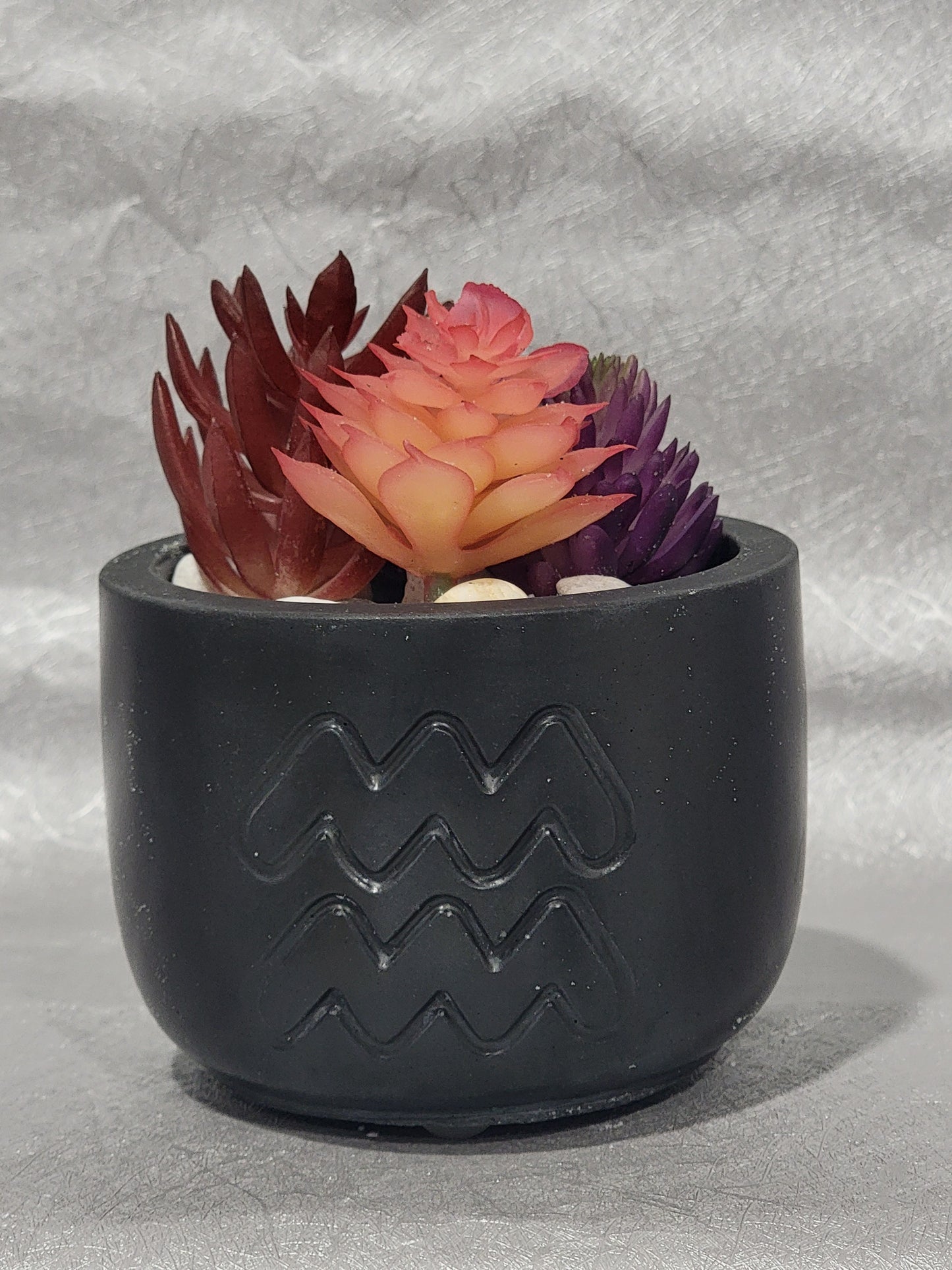 Aquarius Planter