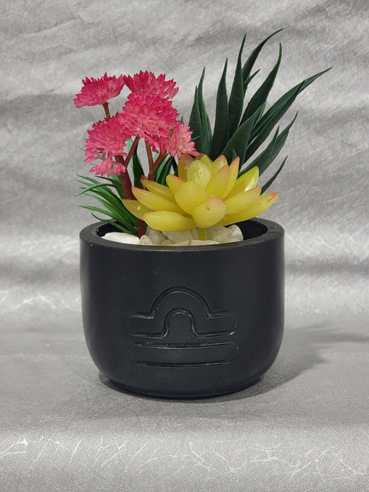 Libra Planter